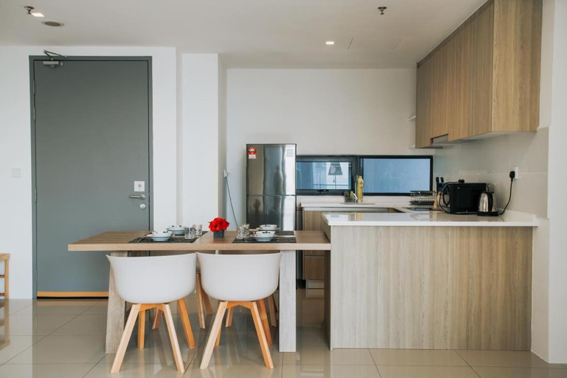 The Pine, 3Br Seaview By Wstay @ Tropicana 218 Macalister جورج تاون المظهر الخارجي الصورة